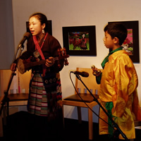 チベット伝統音楽家レーラさん